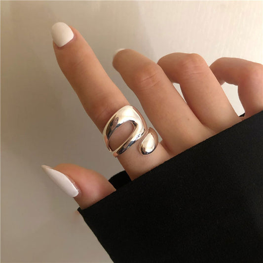 Drop-shaped Ring